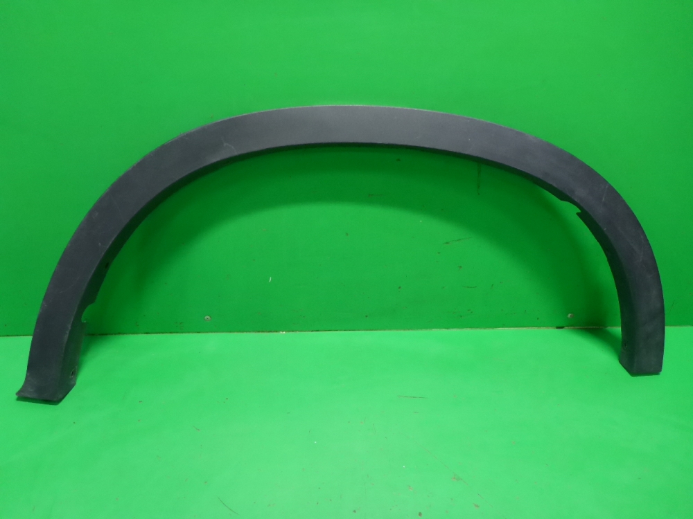 Накладка заднего крыла левого