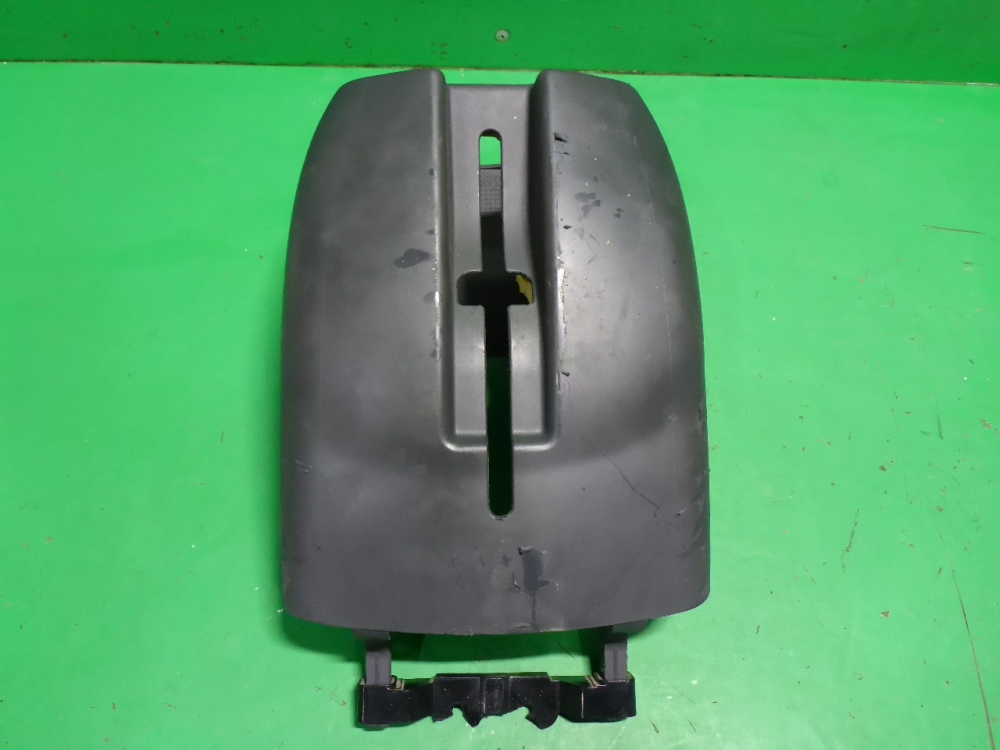 Кожух рулевой колонки