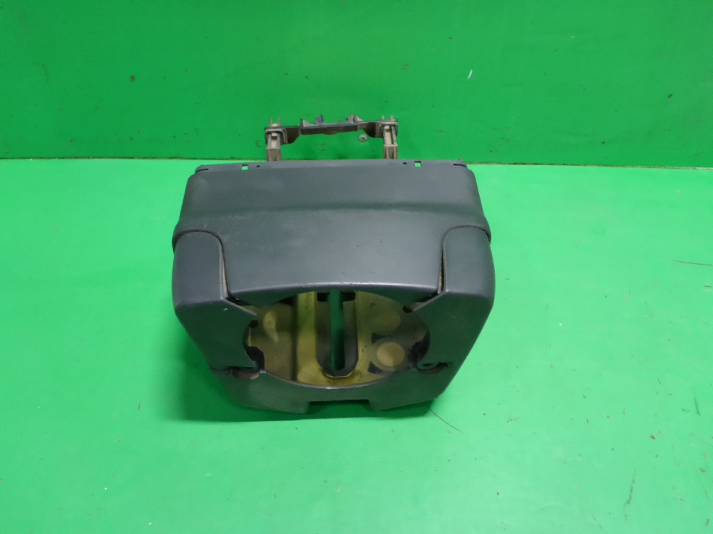 Кожух рулевой колонки