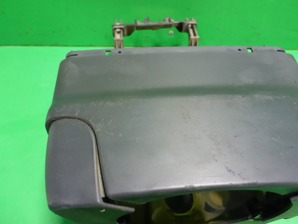 Кожух рулевой колонки