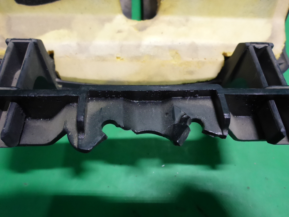 Кожух рулевой колонки