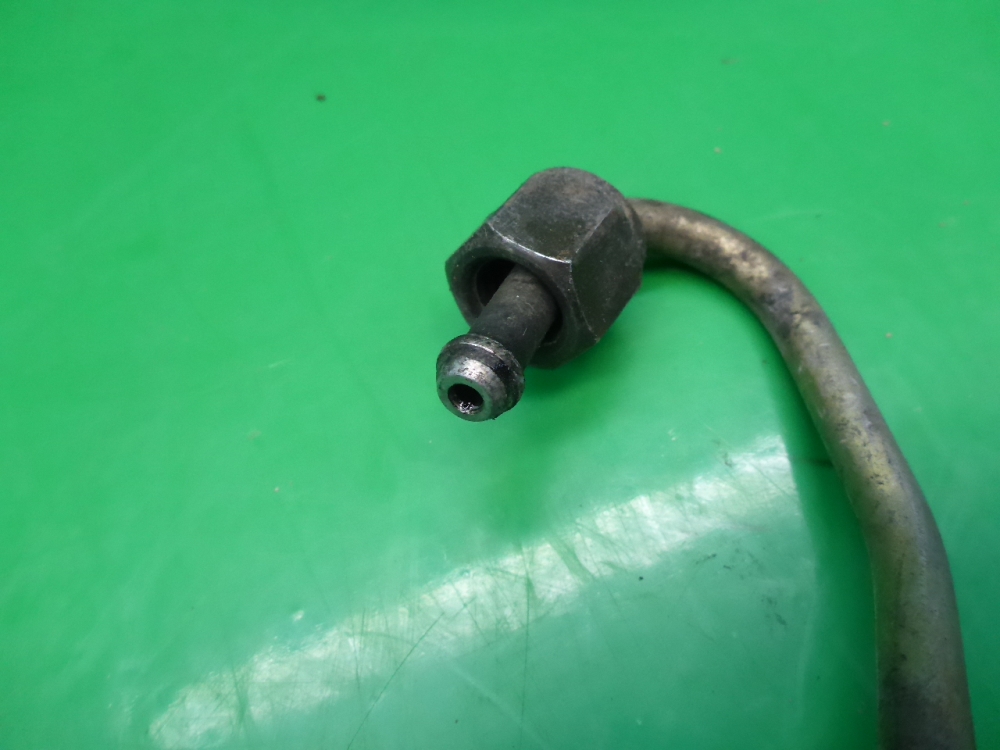 Трубка топливная