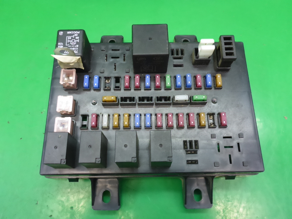 Блок предохранителей