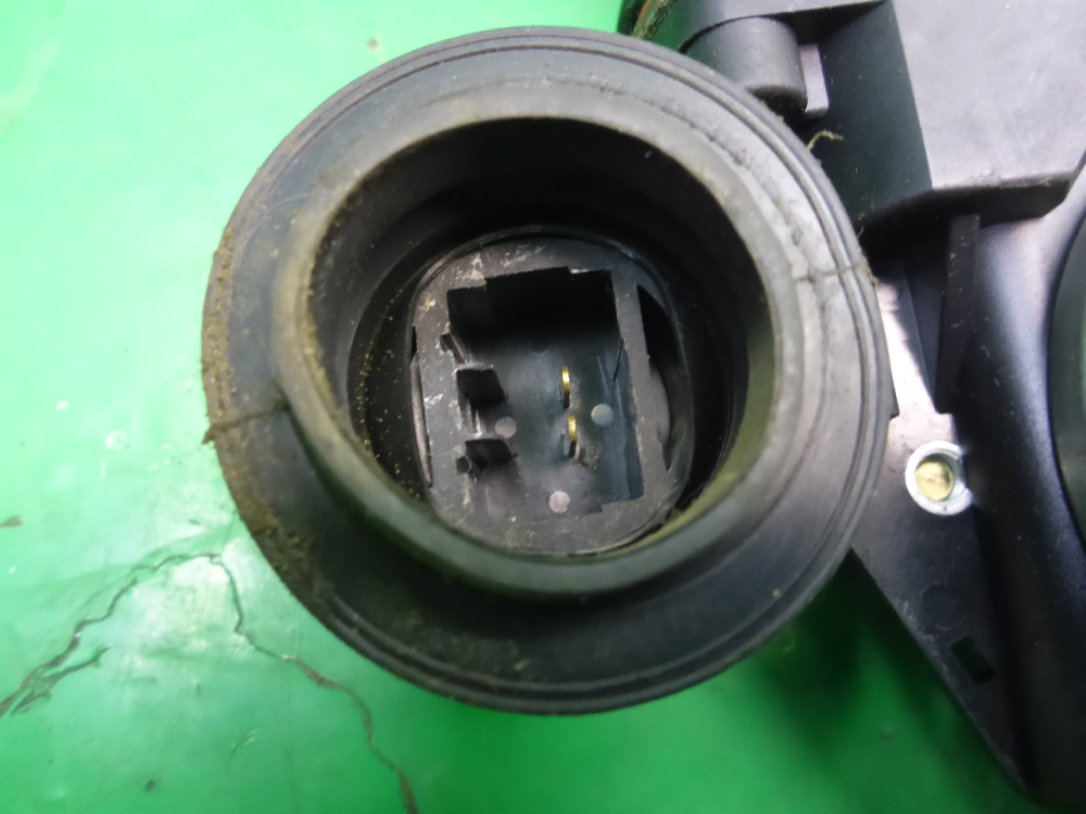 Стеклоподъемник электр. передний правый