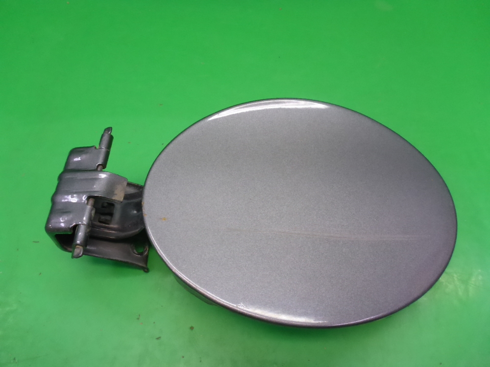 Лючок бензобака