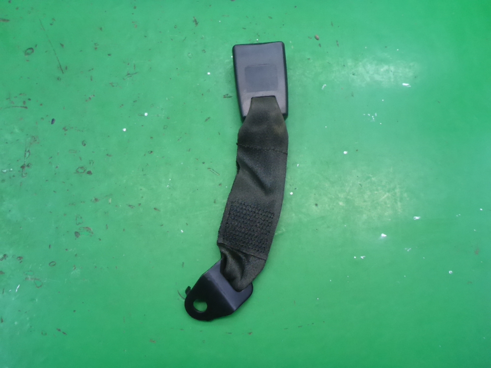 Ответная часть ремня безопасности