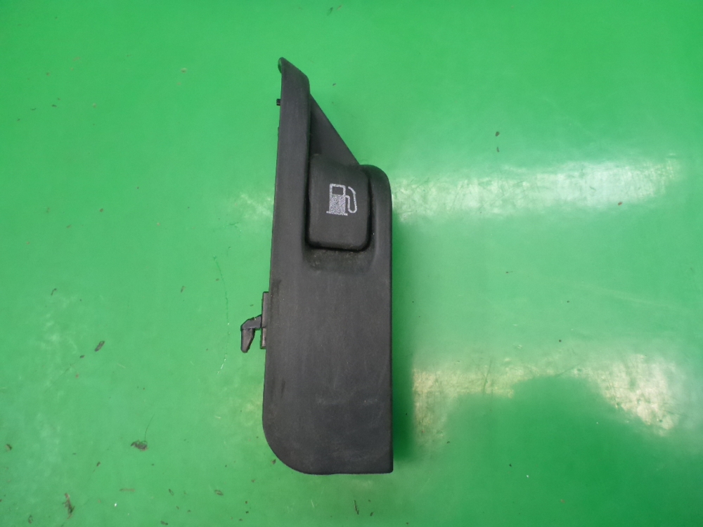 Ручка открывания лючка бензобака