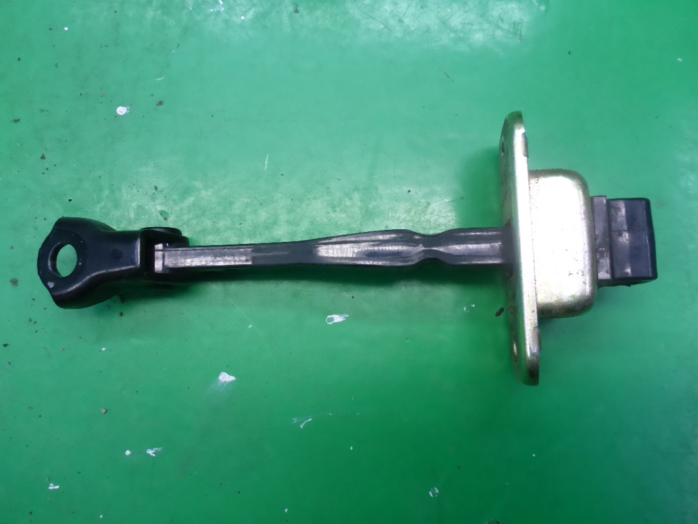 Ограничитель двери