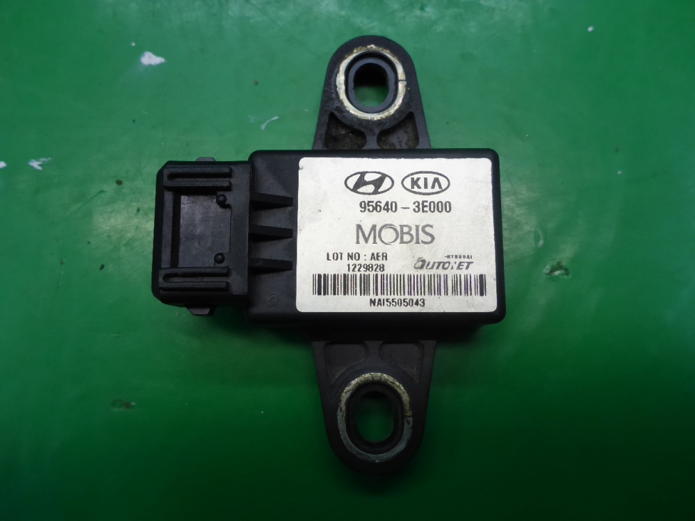 Датчик ускорения