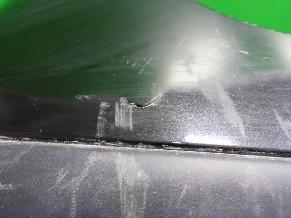 Бампер задний