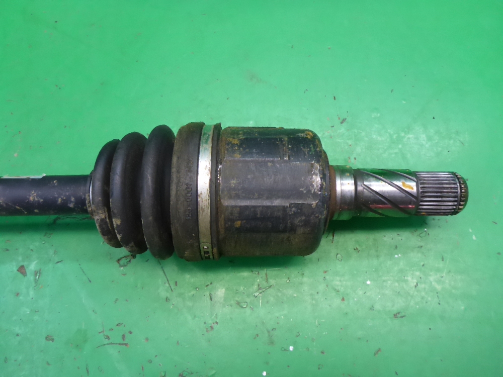 Полуось передняя левая