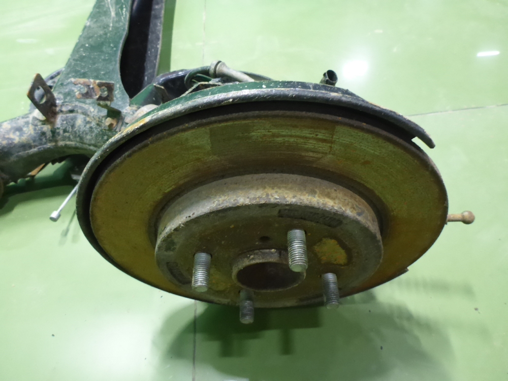 Балка задняя