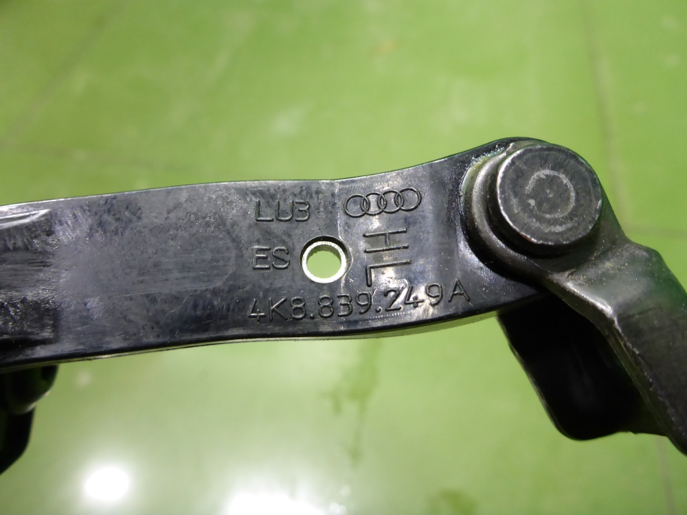 Ограничитель двери