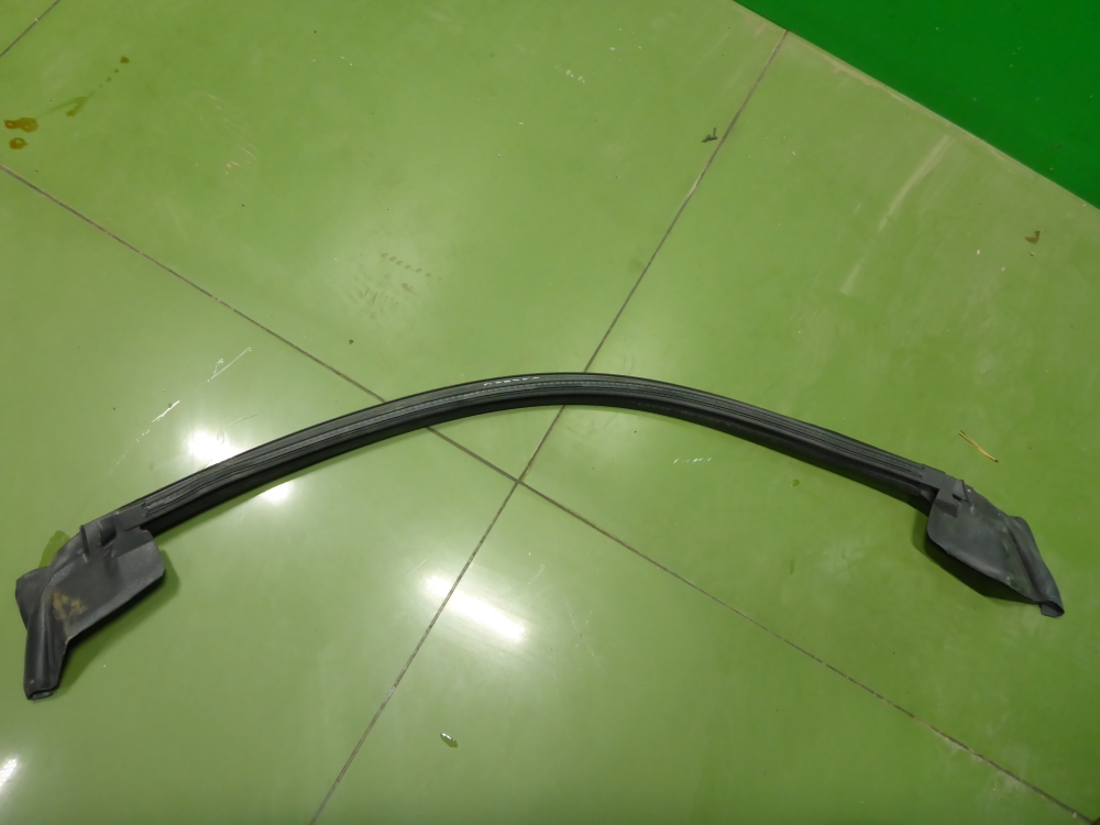 Уплотнитель двери