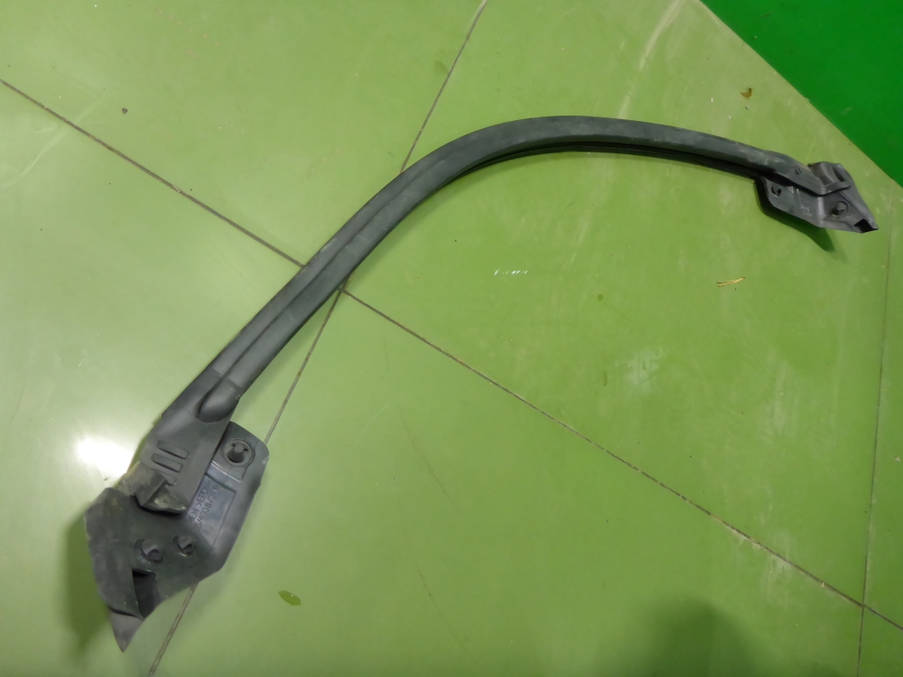 Уплотнитель двери