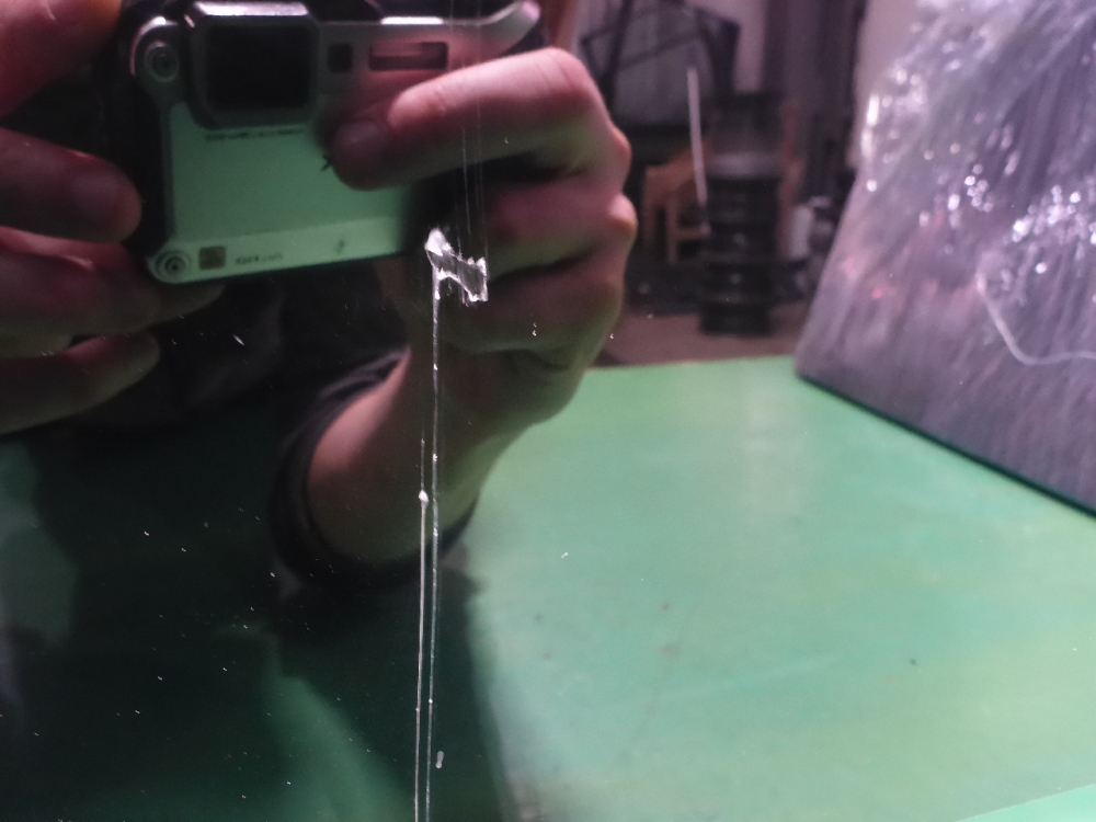 Стекло двери задней правой