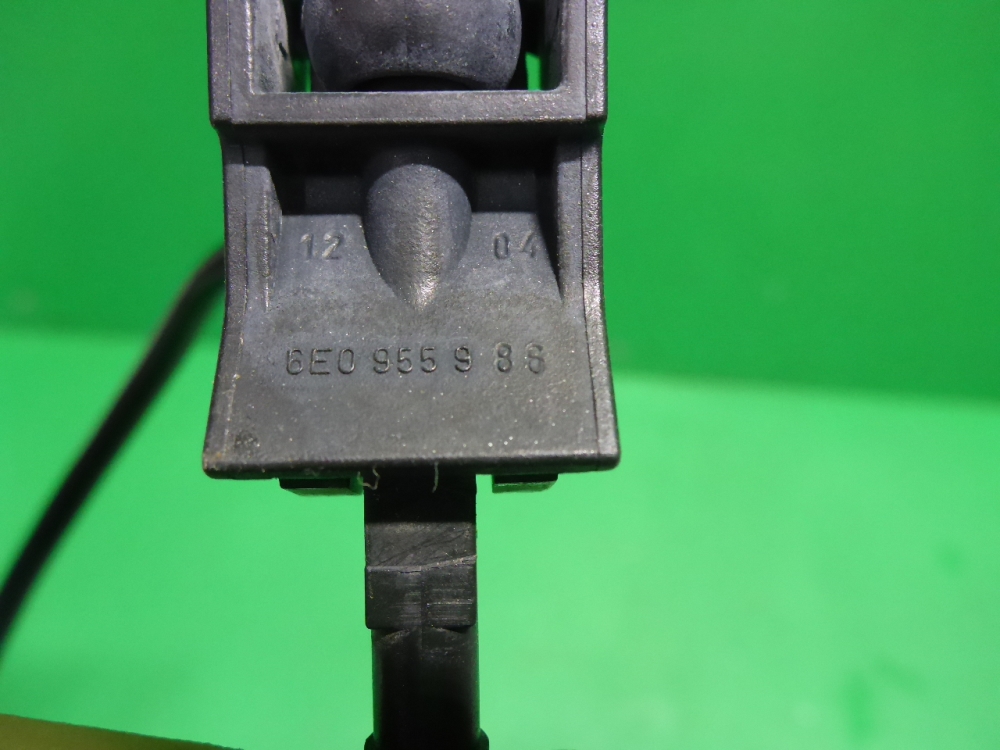 Форсунка омывателя лобового стекла