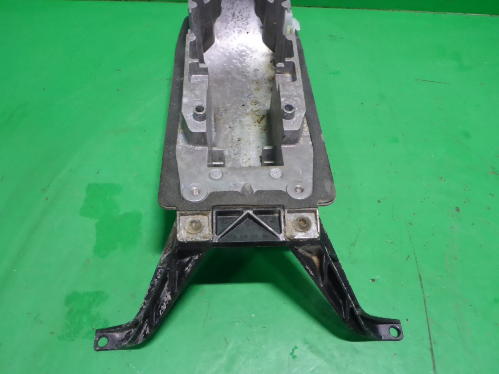 Кронштейн (сопут. товар)