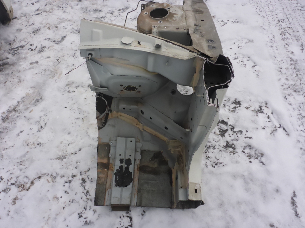 Лонжерон передний правый