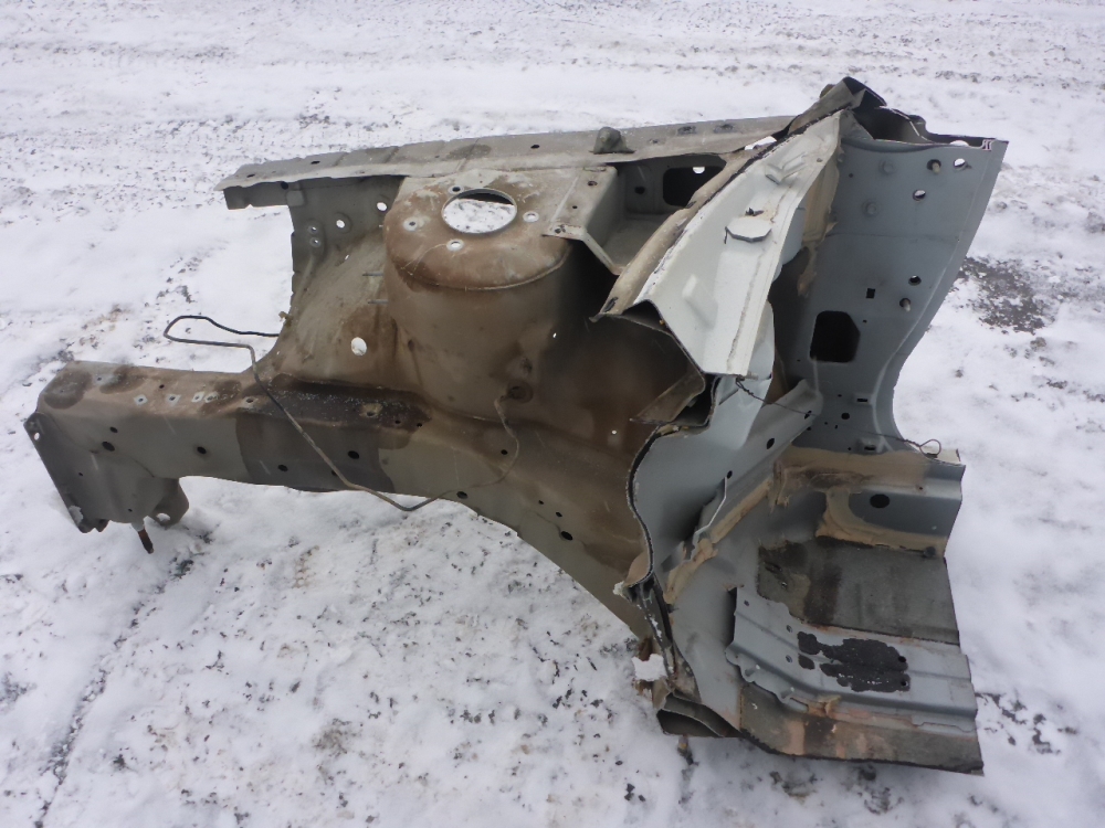 Лонжерон передний правый