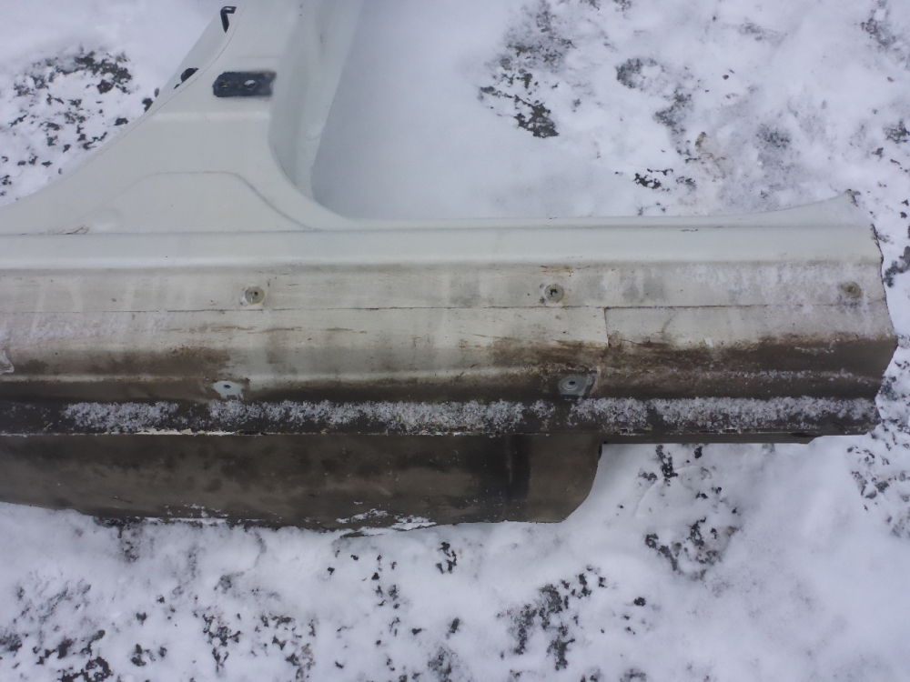 Порог со стойкой левый