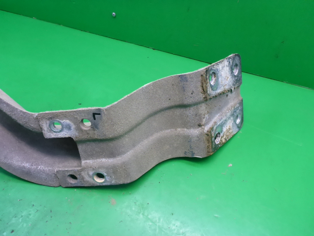 Кронштейн крепления крыла