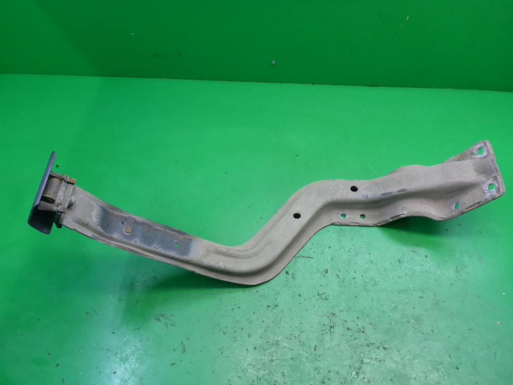 Кронштейн крепления крыла