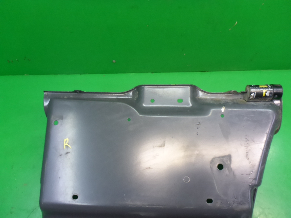 Подножка правая