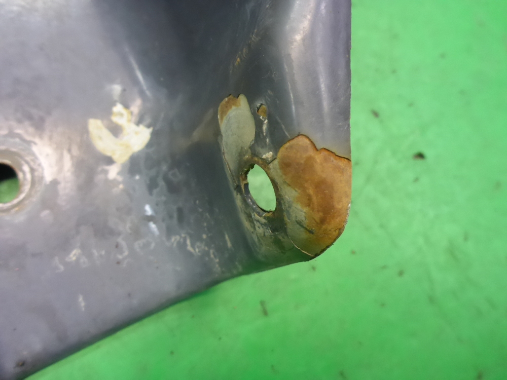 Подножка правая