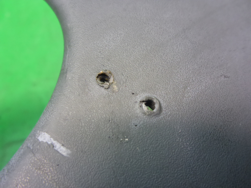 Угол бампера левый