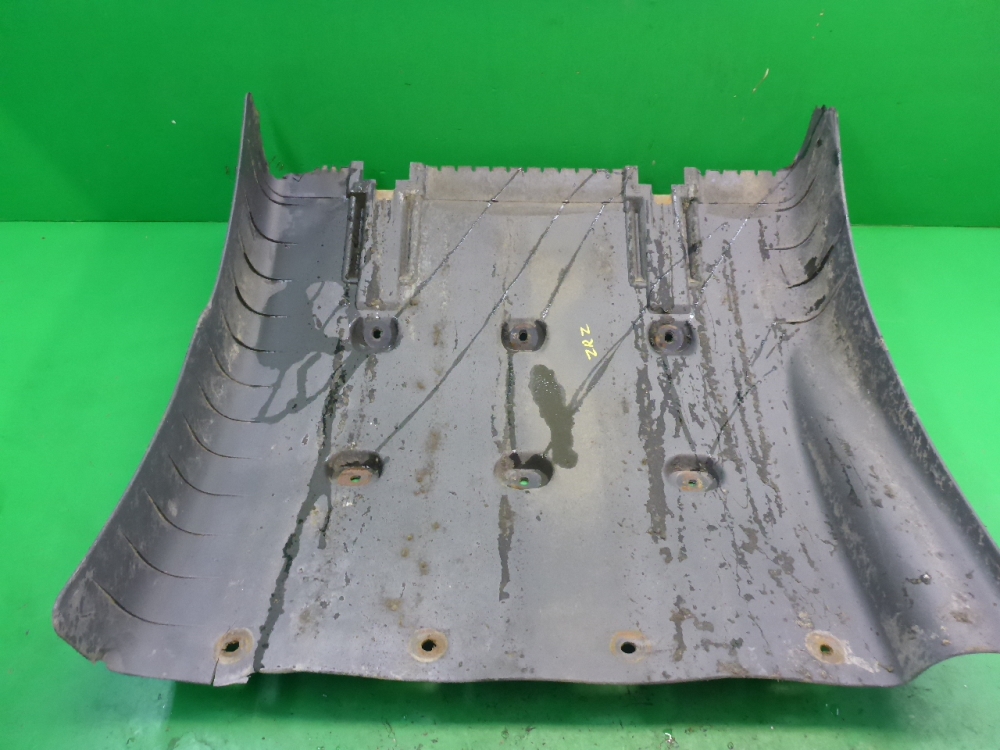 Крыло заднее правое задняя часть