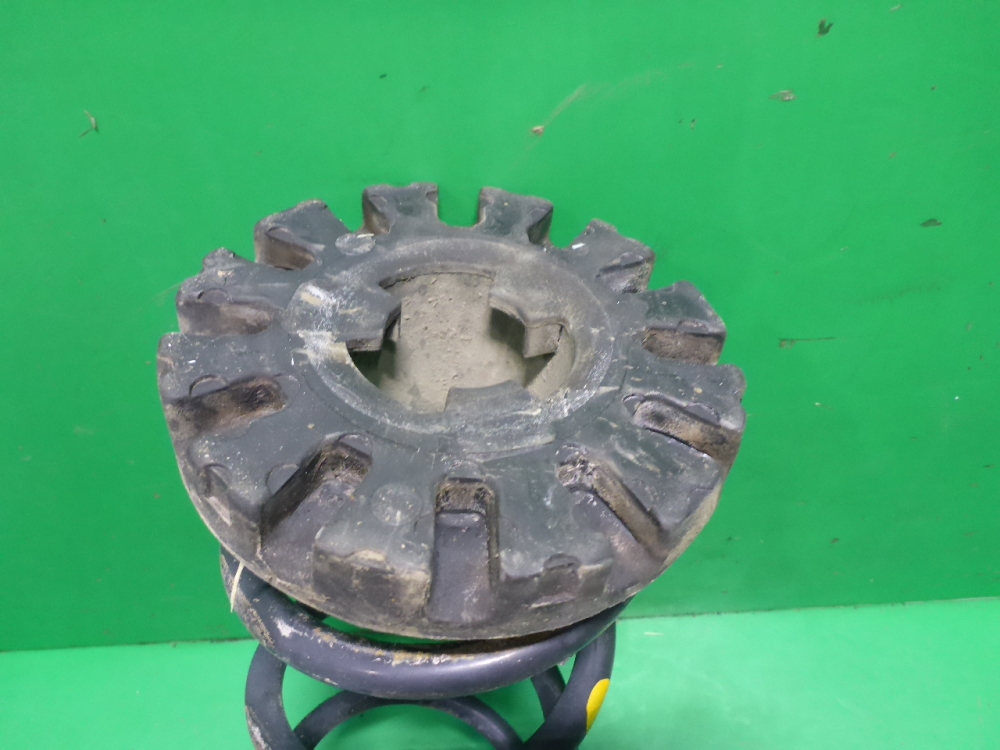 Пружина задняя