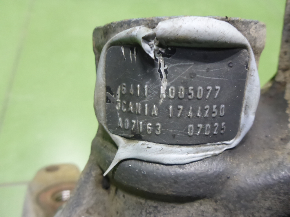 Суппорт задний правый