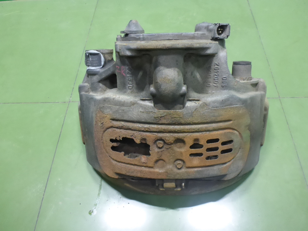 Суппорт задний правый