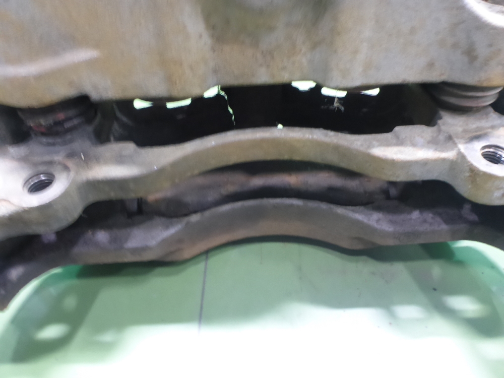 Суппорт передний левый