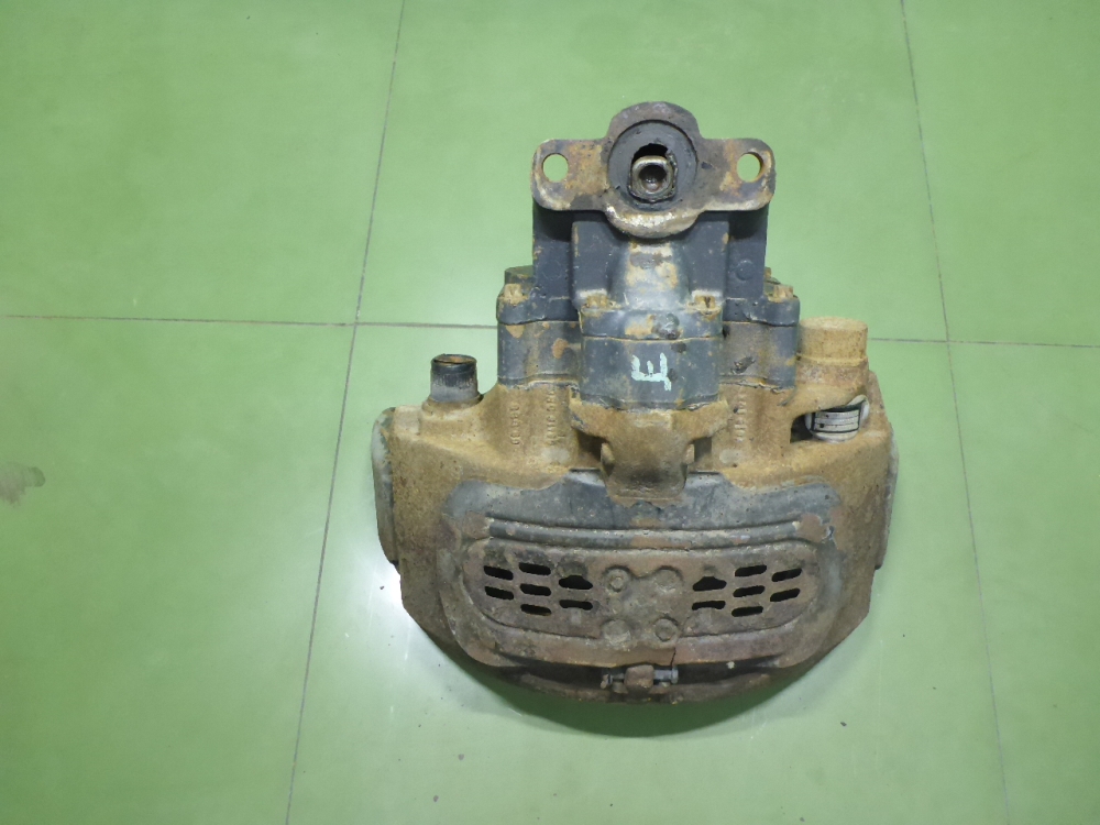 Суппорт передний левый