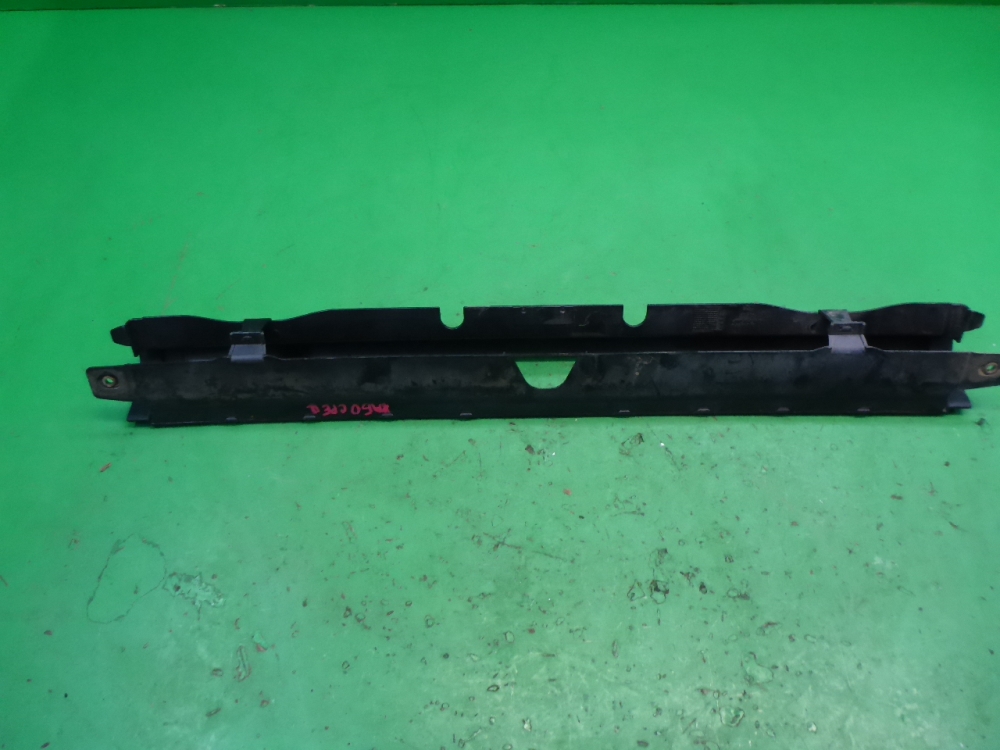 Решетка стеклоочистителей (Жабо)