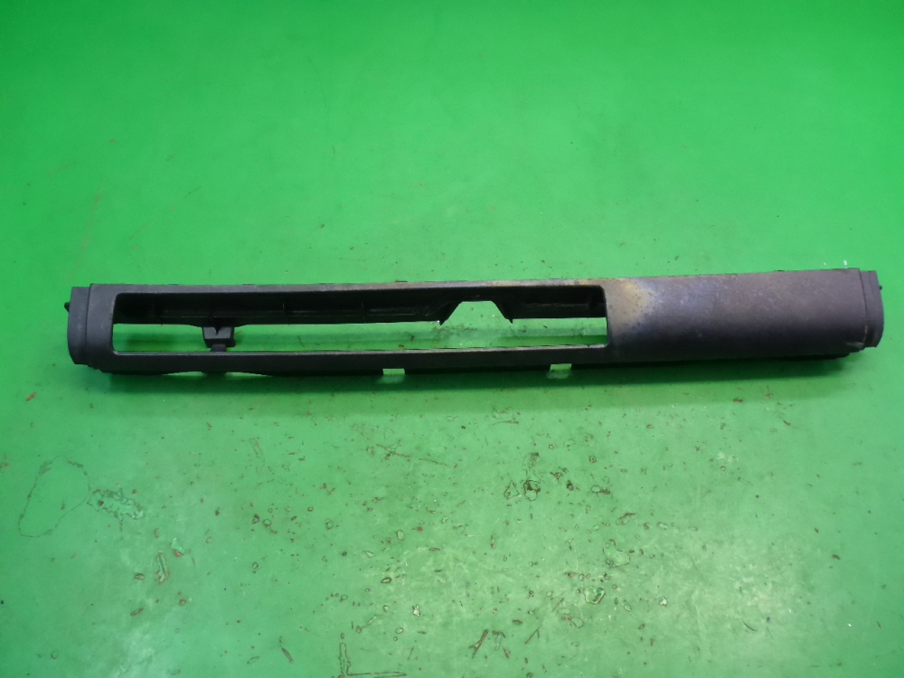 Решетка стеклоочистителей (Жабо)