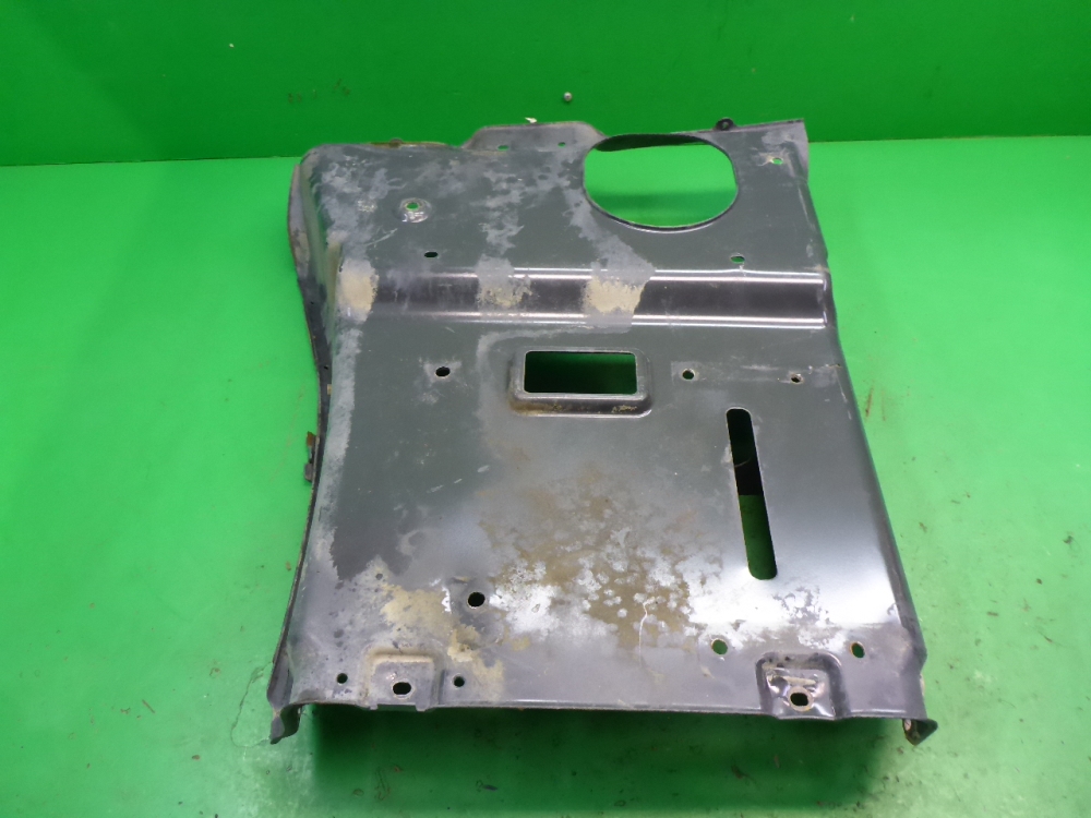 Подножка левая