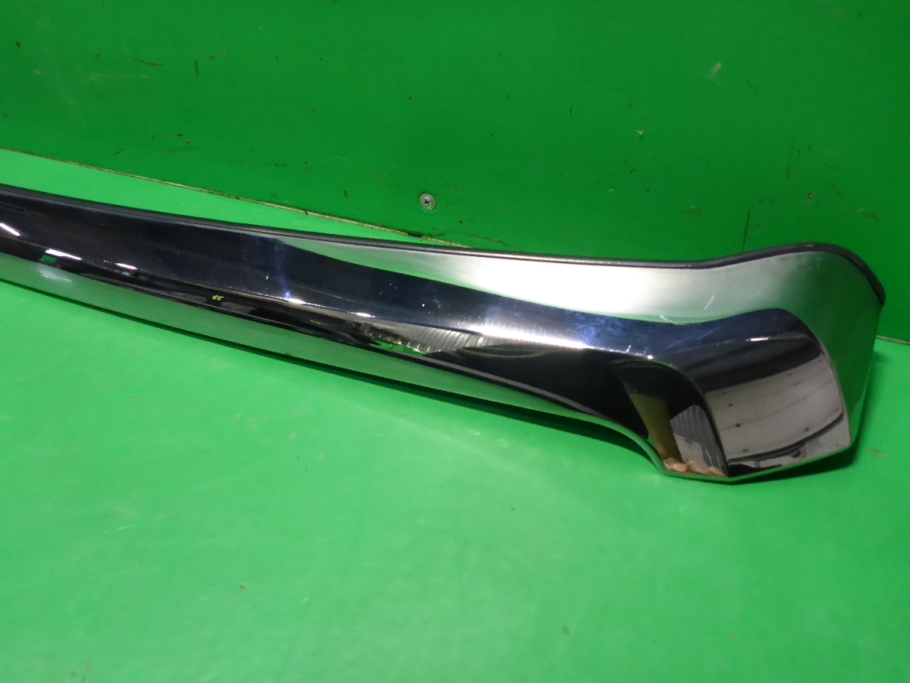 Накладка на капот