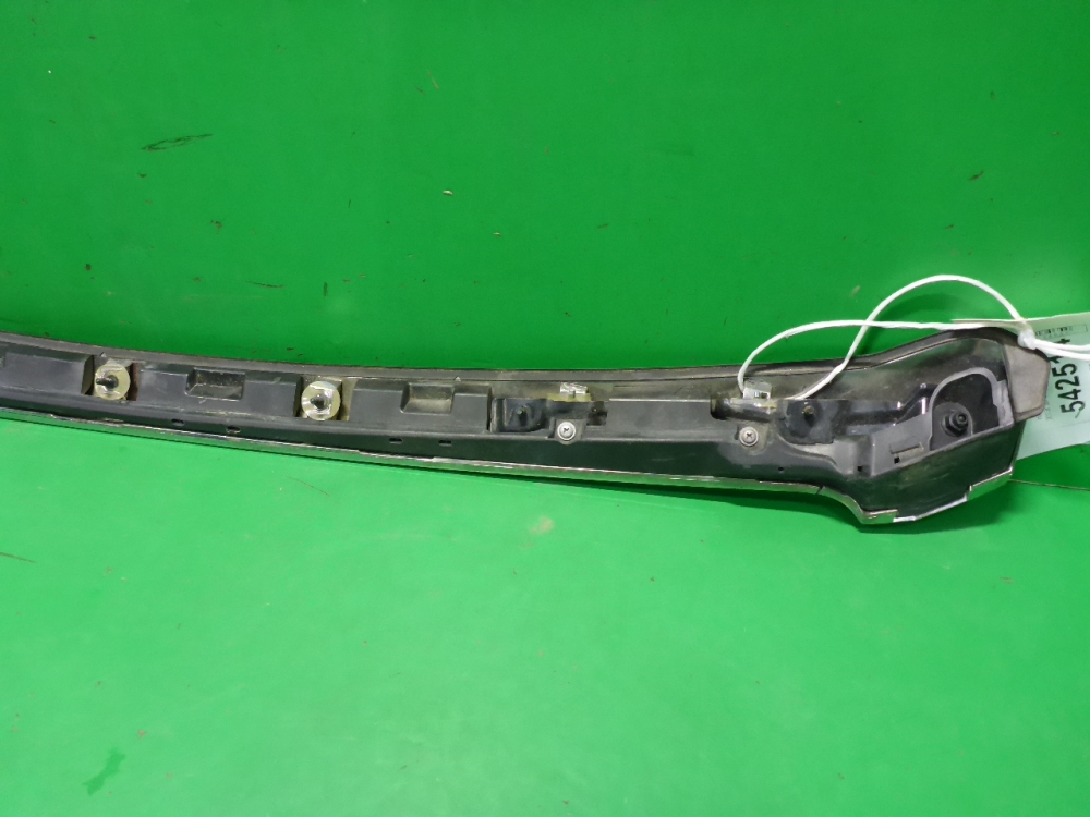 Накладка на капот