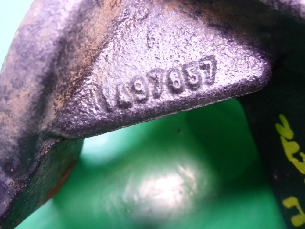 Кронштейн (сопут. товар)