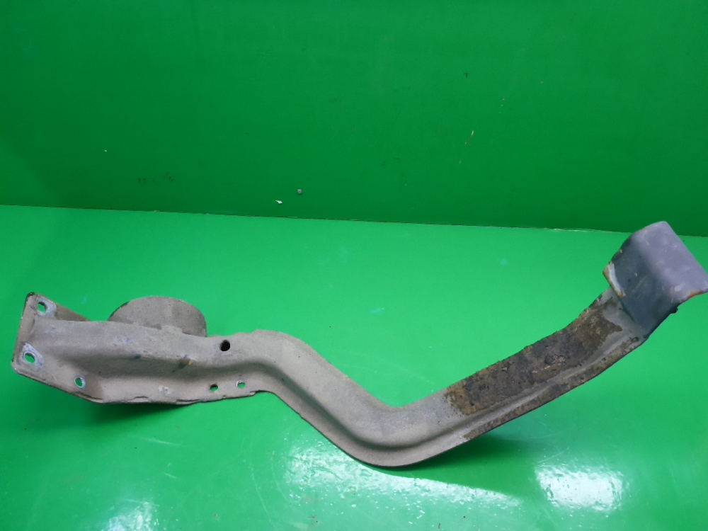 Кронштейн крепления крыла