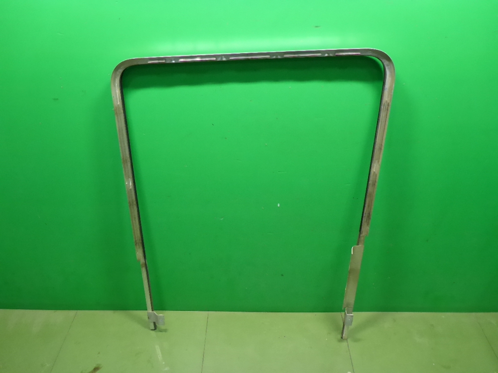 Направляющая стекла двери