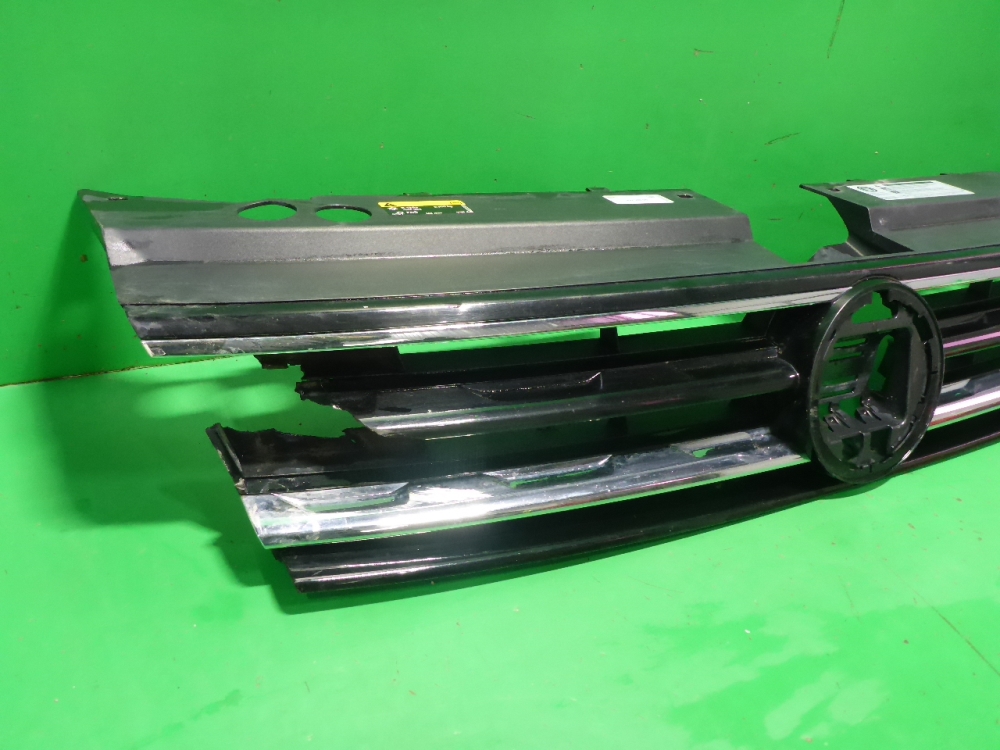 Накладка на решетку радиатора