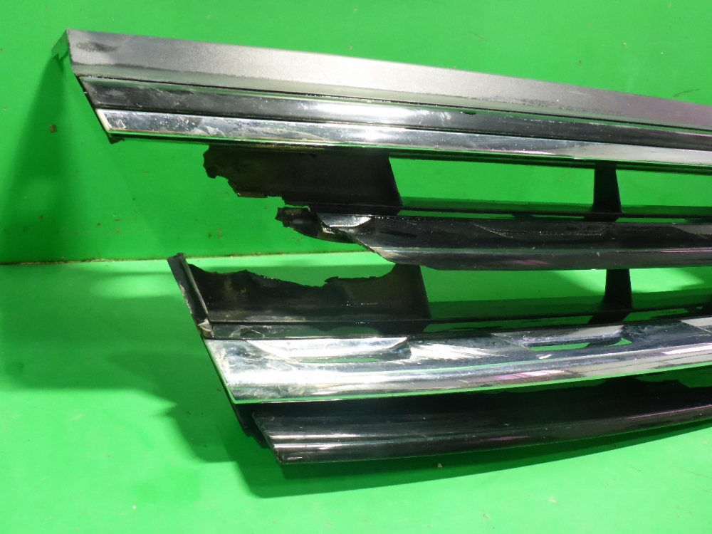 Накладка на решетку радиатора