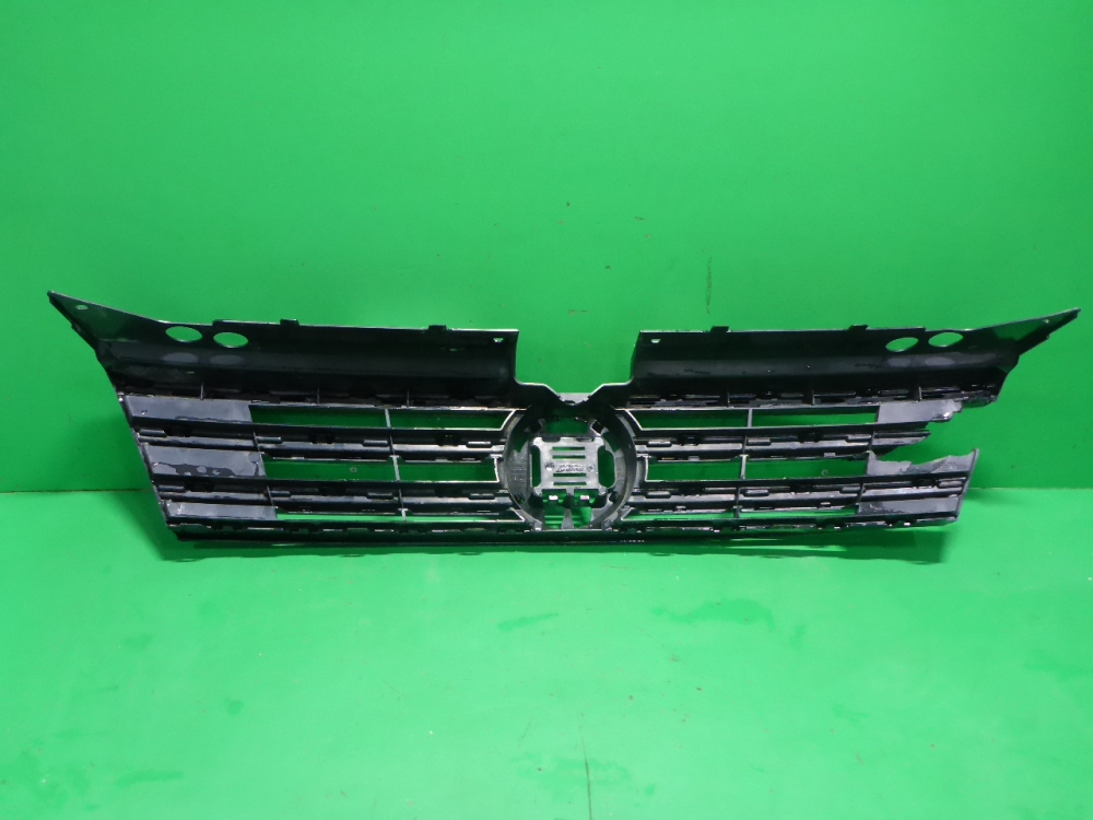 Накладка на решетку радиатора