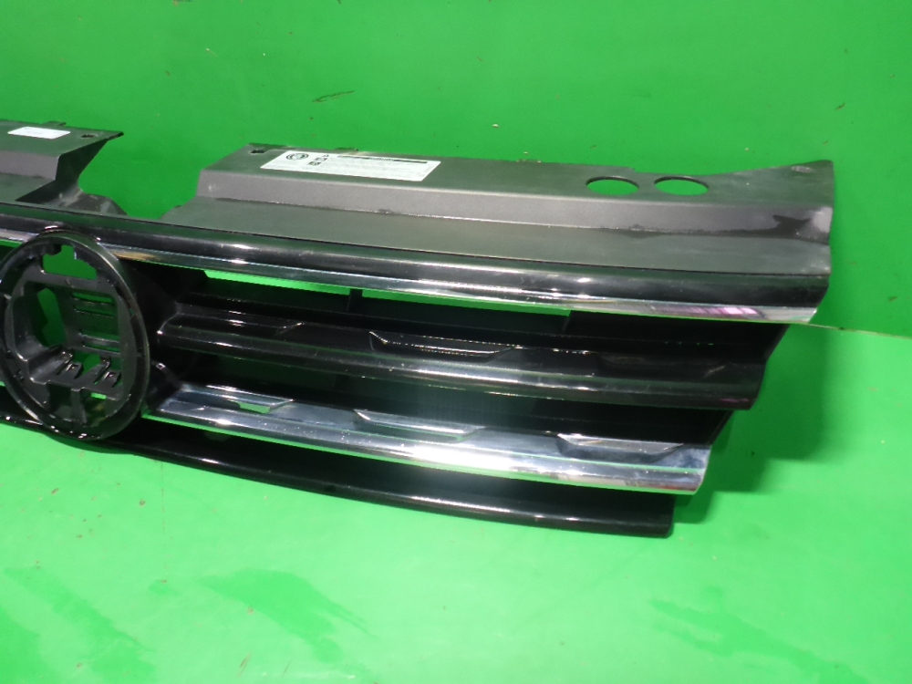 Накладка на решетку радиатора