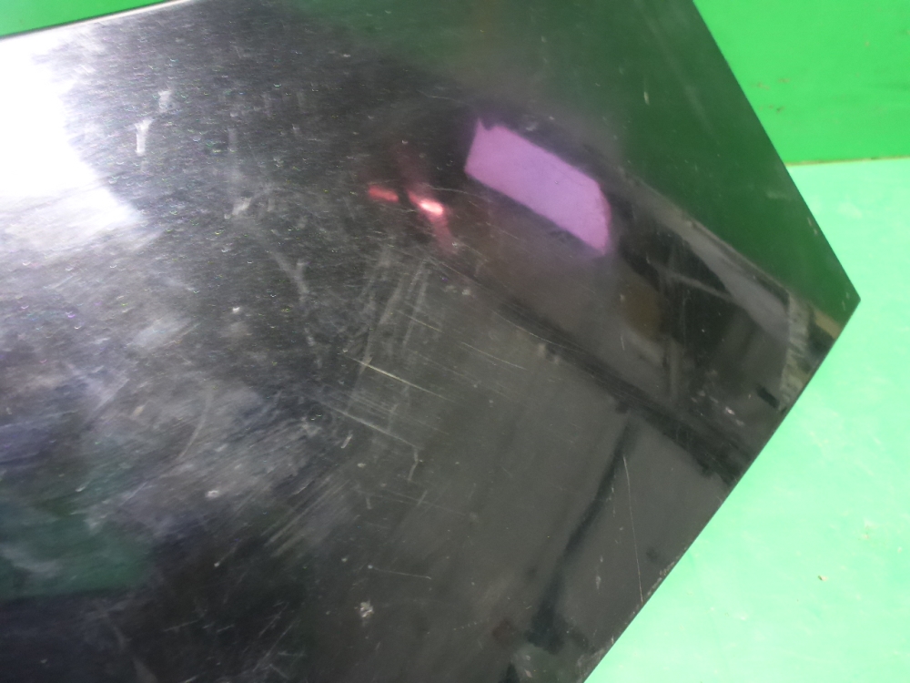 Накладка переднего крыла правого