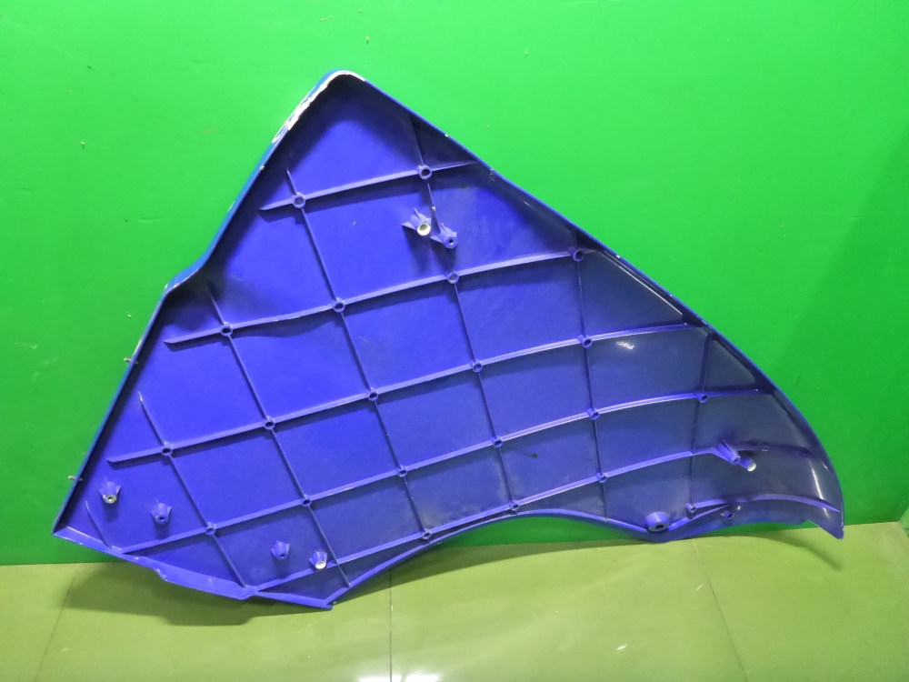 Спойлер (дефлектор) крышки багажника